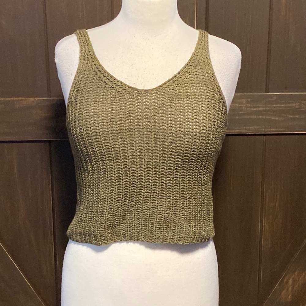 pmoon&madison army green knit crop tank top Medium